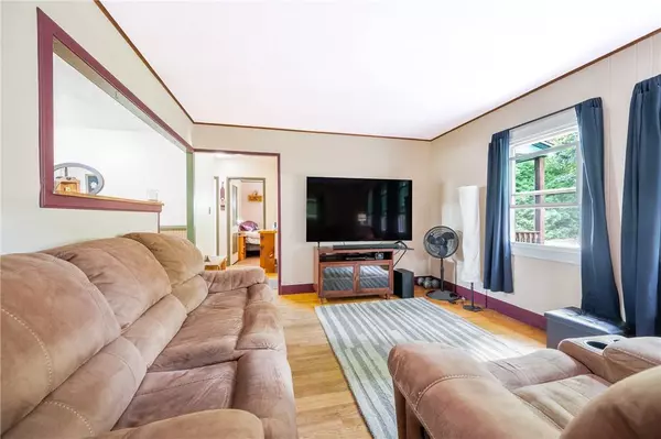 23 Elm RD, Burrillville, RI 02826