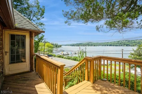 137 E Shore Trl, Sparta Twp., NJ 07871