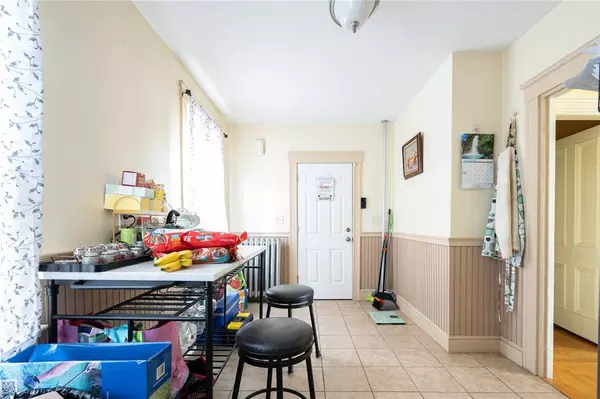 157 Carrington AVE, Woonsocket, RI 02895