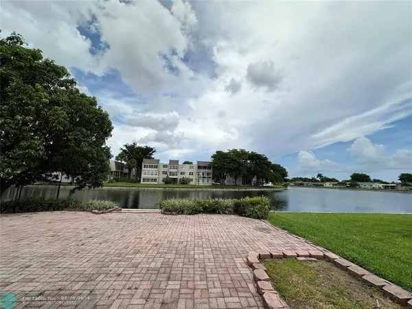 9505 NW 67, Tamarac, FL 33321