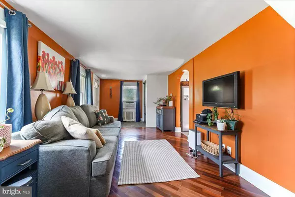 3911 PINE ST, Wilmington, DE 19808