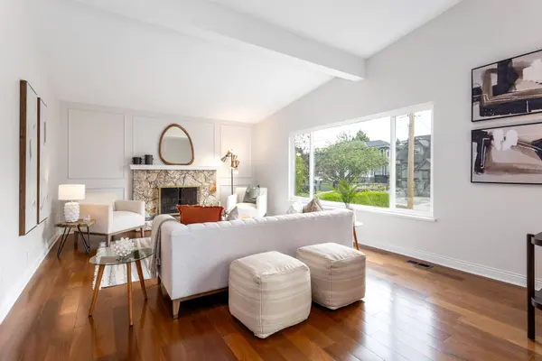 885 Cornell Ave, Coquitlam, BC V3J 2Z4