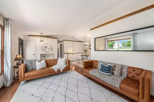 1424 Hollow Ridge NE Drive, Rockford, MI 49341