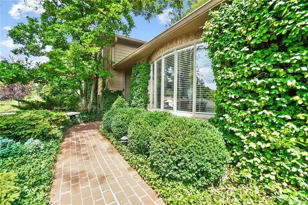 729 Grants Trail, Washington Twp, OH 45459