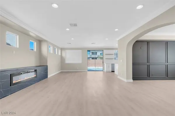 3518 Bella Valencia Court, Las Vegas, NV 89141