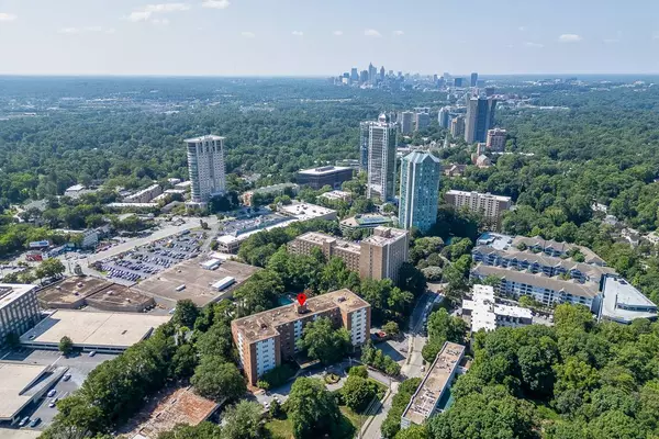 2965 Pharr Court South NW #118, Atlanta, GA 30305-2133