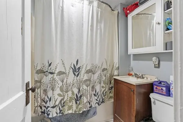 187 Mechanic St, Leominster, MA 01453