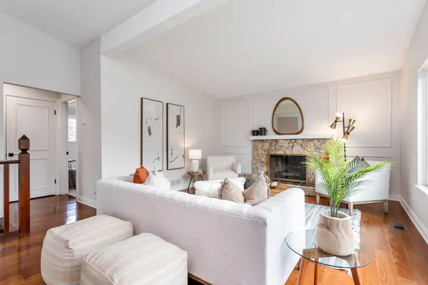 885 Cornell Ave, Coquitlam, BC V3J 2Z4