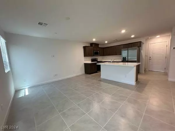 3497 Golden Chariot Avenue, Las Vegas, NV 89106