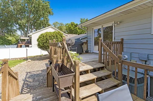 4863 104th AVE NE, Blaine, MN 55014