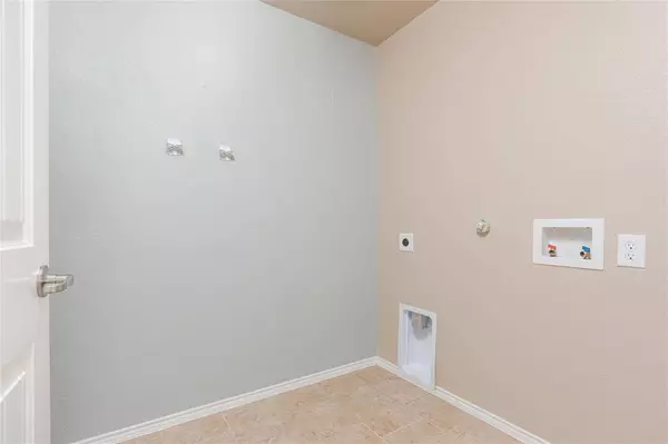 5117 Bluewater Drive, Frisco, TX 75036