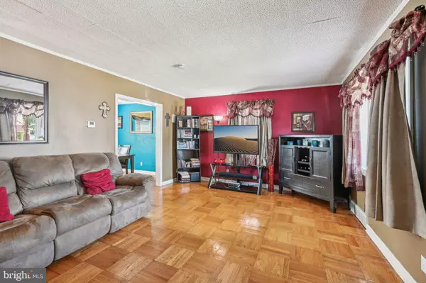 2239 GROSS AVE, Pennsauken, NJ 08110