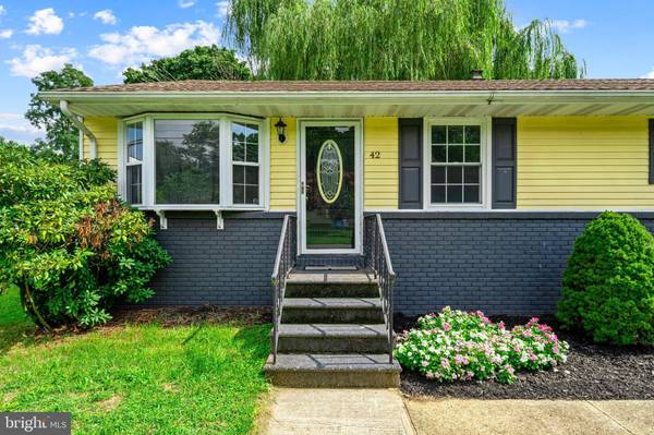 42 TRILBY AVE, Westville, NJ 08093