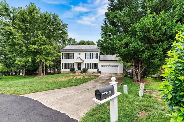 2730 24th Street CT NE, Hickory, NC 28601