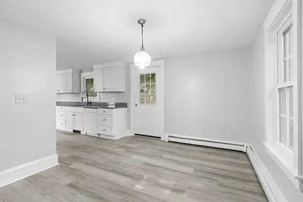 685 Hapgood St, Athol, MA 01331