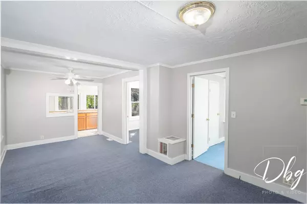 25 York ST, Fox Lake, IL 60020