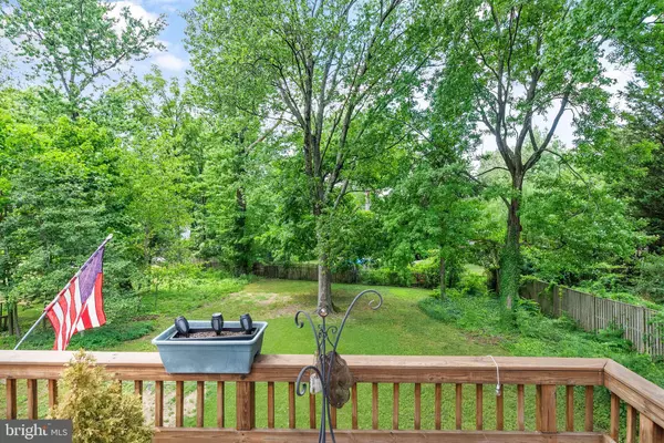 5323 LITTLE FALLS RD, Arlington, VA 22207