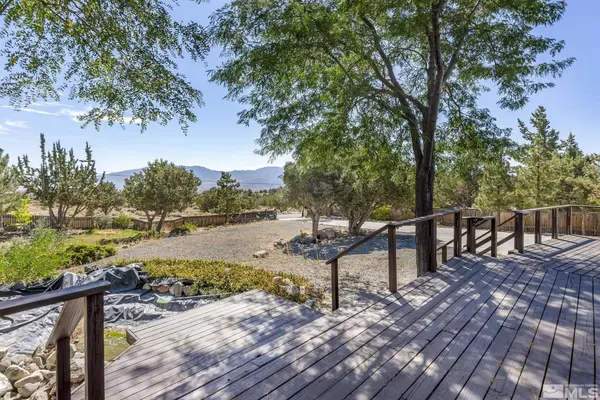 9 Mc Clellan Peak Dr, Moundhouse, NV 89706