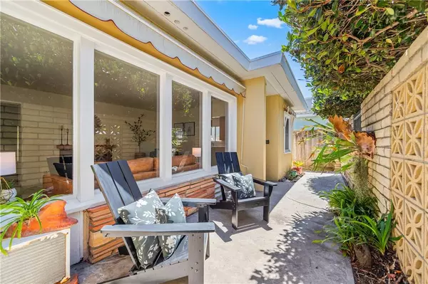 112 Huntington ST, Huntington Beach, CA 92648