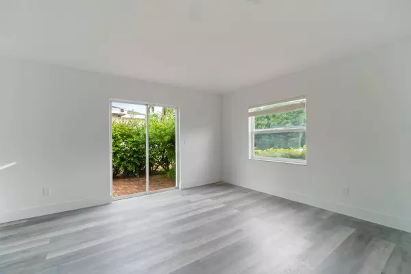 559 E S Ridge CIR, Boynton Beach, FL 33435