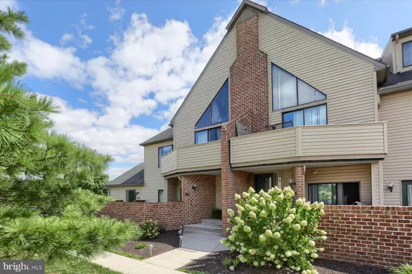 610 CHERRINGTON DR, Harrisburg, PA 17110