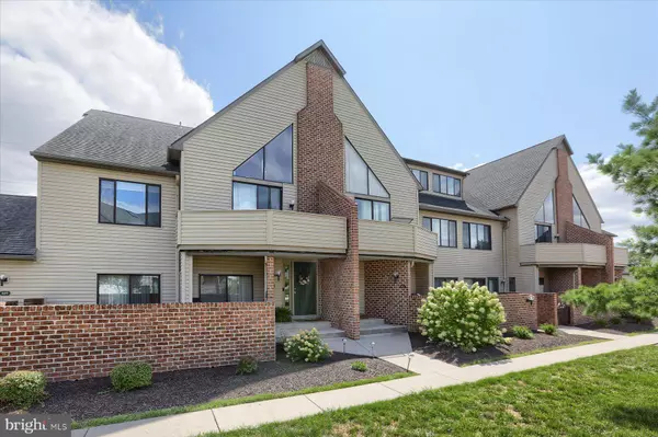 610 CHERRINGTON DR, Harrisburg, PA 17110