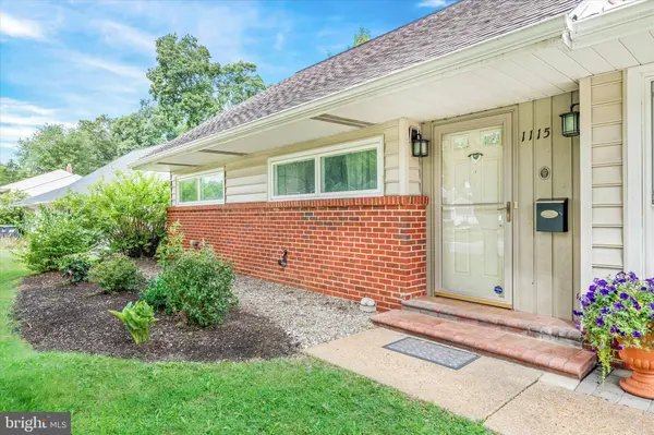 1115 PARKSIDE DR, Wilmington, DE 19803