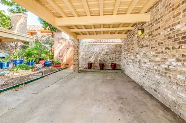 2623 Entrada Boulevard #1, Irving, TX 75038