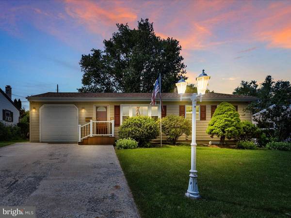 12 RICHARD AVE, Middletown, PA 17057