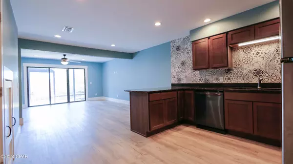 6475 Oakshore DR, Panama City, FL 32404