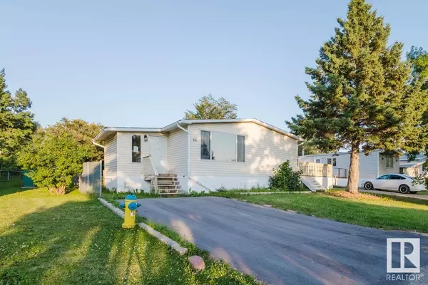 36 Rim RD NW, Edmonton, AB T6P 1C2