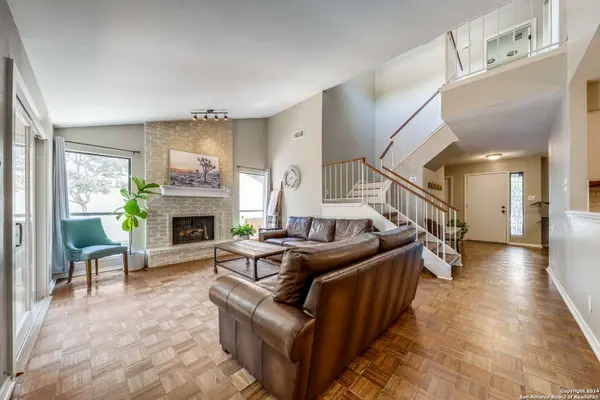 13658 SHADY WALK DR, San Antonio, TX 78231-1820