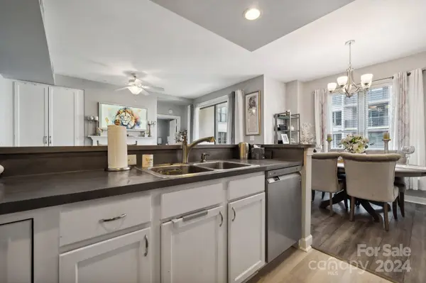 718 Trade ST W #502, Charlotte, NC 28202