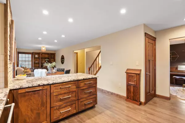 8637 Glencoe, Wauwatosa, WI 53226
