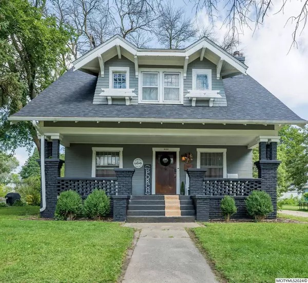 904 1st st SE, Mason City, IA 50401