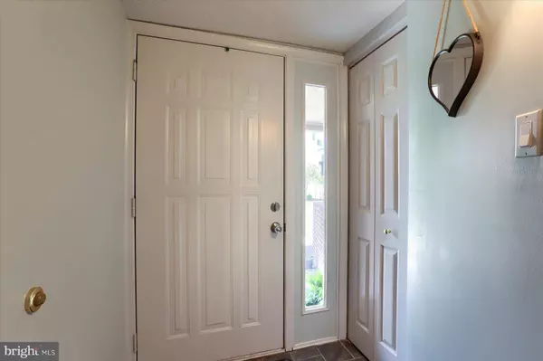 610 CHERRINGTON DR, Harrisburg, PA 17110