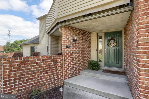 610 CHERRINGTON DR, Harrisburg, PA 17110