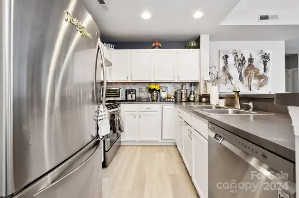 718 Trade ST W #502, Charlotte, NC 28202