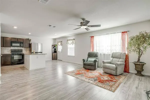 9005 Scarlet Way, Fort Worth, TX 76140