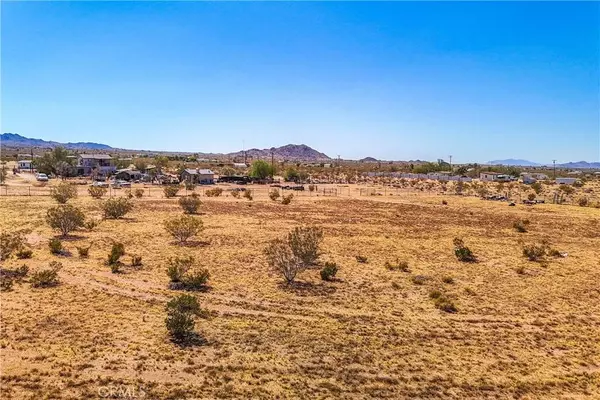 2625 Shawnee TRL, Landers, CA 92285