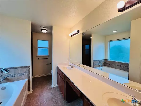 4002 Salt Fork DR, Killeen, TX 76549