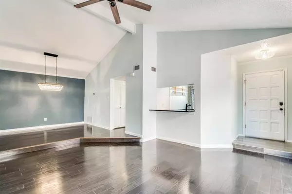 2623 Entrada Boulevard #1, Irving, TX 75038