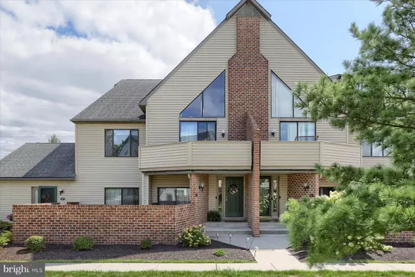 610 CHERRINGTON DR, Harrisburg, PA 17110