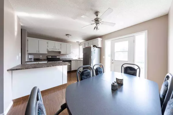 5205 50 ST, Kitscoty, AB T0B2P0