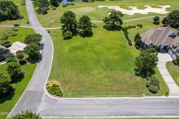 559 Lizmore Place, Ocean Isle Beach, NC 28469