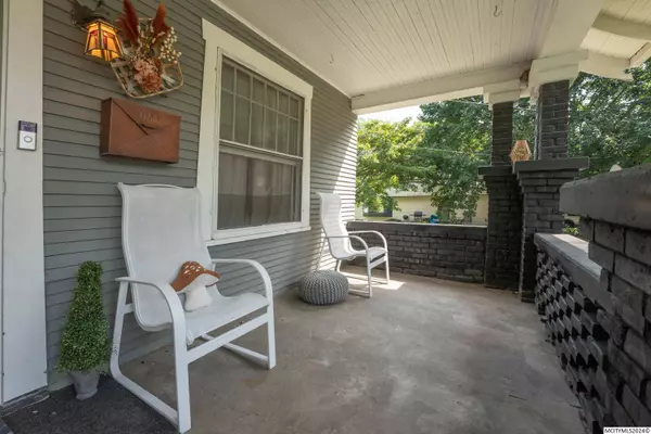 904 1st st SE, Mason City, IA 50401