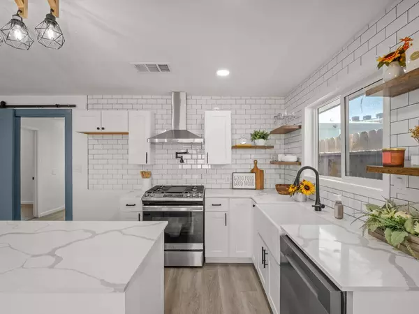 122 S 6th Street, Fowler, CA 93625