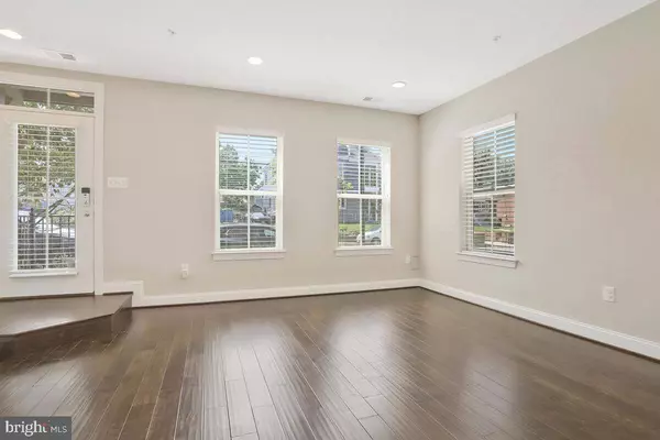 1717 13TH RD S, Arlington, VA 22204