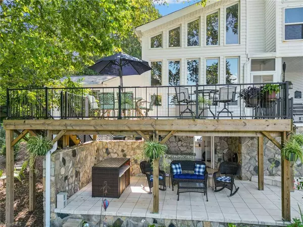 140 Dock Post LN, Lexington, NC 27292