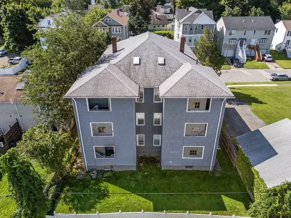 10 Stowell Ave, Worcester, MA 01606